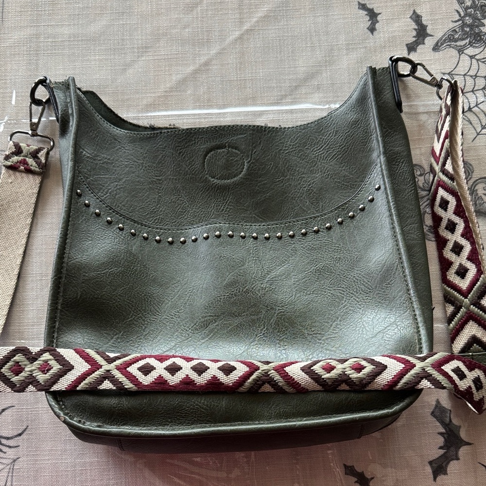 Source Unknown Olive Green Shoulder Bag with Patterned Strap